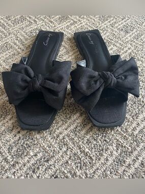 Circus Sam Edelman Black Bow Slide Sandals